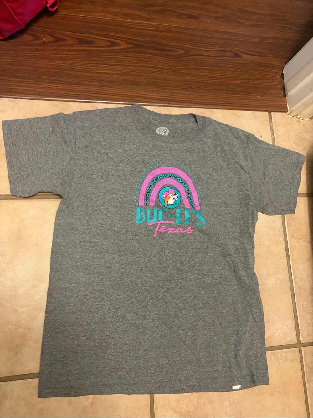 Kids' Bucees texa. Gray Graphic Tee with Rainbow Logo